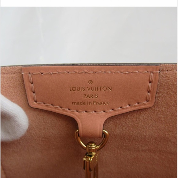 💎 GORGEOUS 💎 LOUIS VUITTON BELMONT LIKE NEW WITH RECEIPT RARE BAG - Picture 12 of 15